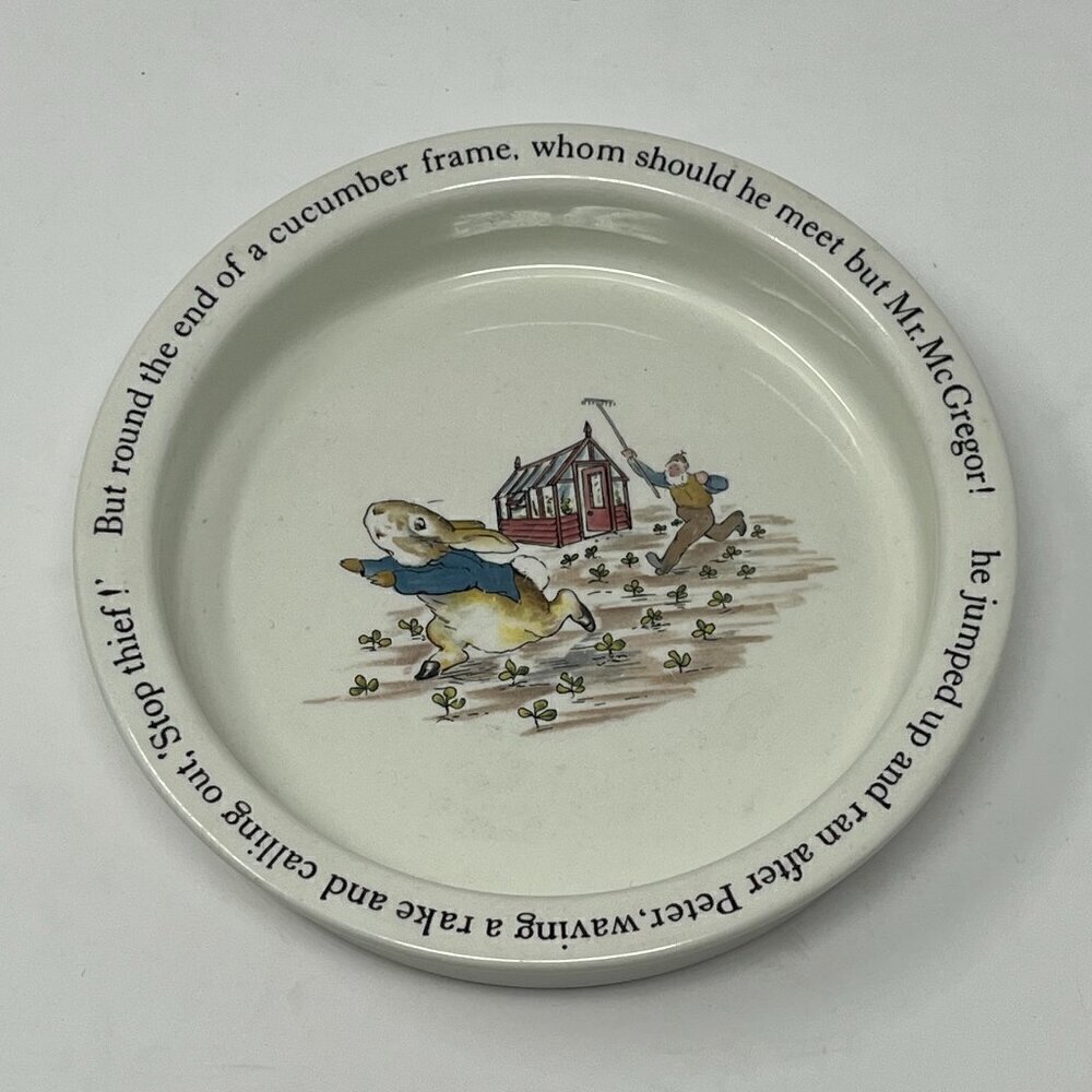 Vintage Wedgwood Peter Rabbit child porridge bowl